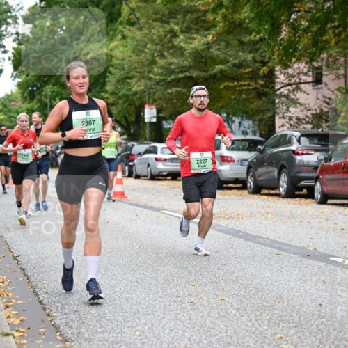 21.09.2025 - PSD Bank Halbmarathon Dr. Thomas Lammeyer http://msf.ph/oto/8920933 21.09.2025 10:40:13 Laufen 1368, 2307, 2227, 4915, 4915 meine-sportfotos.de