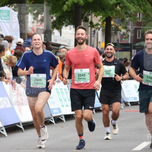 21.09.2025 - PSD Bank Halbmarathon Strokosch-Dieckow http://msf.ph/oto/8920975 21.09.2025 11:57:06 Ziel 1035, 1365, 1393, 1453, 1703, 2242, 2411, 2566, 3209, 3939, 4056 meine-sportfotos.de