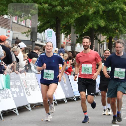 21.09.2025 - PSD Bank Halbmarathon Strokosch-Dieckow http://msf.ph/oto/8920979 21.09.2025 11:57:07 Ziel 1035, 1393, 1453, 1703, 2242, 2411, 2566, 2659, 3209, 3939, 3988, 4056 meine-sportfotos.de