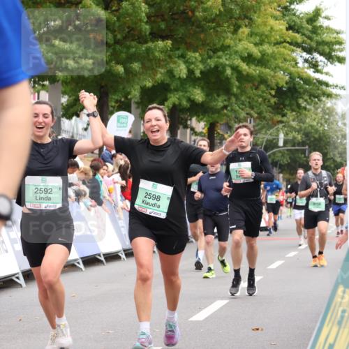 21.09.2025 - PSD Bank Halbmarathon Strokosch-Dieckow http://msf.ph/oto/8921092 21.09.2025 11:57:33 Ziel 1223, 2319, 2465, 2592, 2598, 4059 meine-sportfotos.de