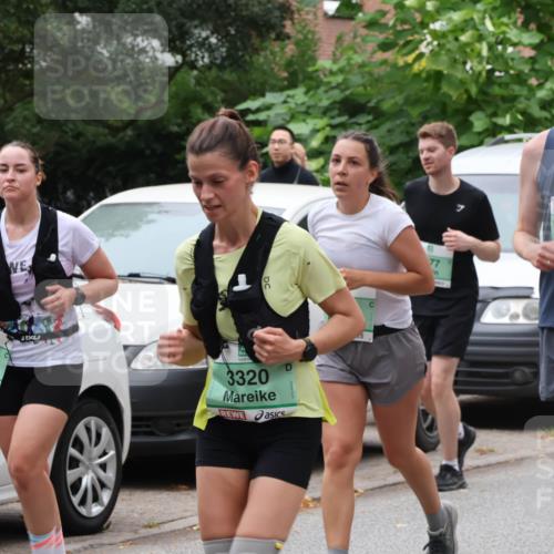 21.09.2025 - PSD Bank Halbmarathon Luisa Fischer http://msf.ph/oto/8921179 21.09.2025 12:03:18 Laufen 599, 3320, 77, 2852 meine-sportfotos.de