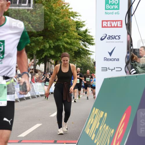 21.09.2025 - PSD Bank Halbmarathon Strokosch-Dieckow http://msf.ph/oto/8921303 21.09.2025 11:58:07 Ziel 1158, 1411, 1444, 2170, 2282, 2381, 2491, 2546, 2586, 2836, 3375, 4039 meine-sportfotos.de