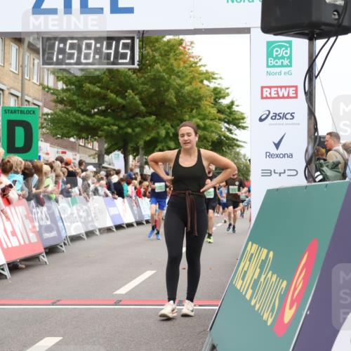 21.09.2025 - PSD Bank Halbmarathon Strokosch-Dieckow http://msf.ph/oto/8921316 21.09.2025 11:58:08 Ziel 1158, 1411, 1444, 2170, 2282, 2381, 2491, 2546, 2586, 3375, 3510, 4039 meine-sportfotos.de