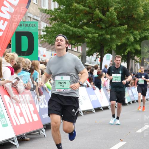 21.09.2025 - PSD Bank Halbmarathon Strokosch-Dieckow http://msf.ph/oto/8921393 21.09.2025 11:58:18 Ziel 1028, 1444, 1696, 2381, 2389, 2491, 2619, 2627, 2740, 2910, 3510, 4041 meine-sportfotos.de