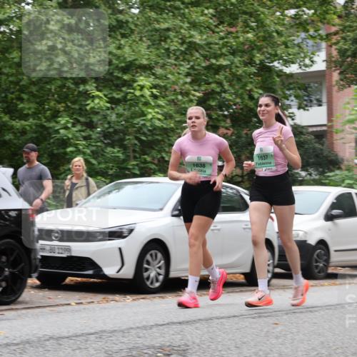21.09.2025 - PSD Bank Halbmarathon Luisa Fischer http://msf.ph/oto/8921475 21.09.2025 12:04:43 Laufen 1638, 1637 meine-sportfotos.de