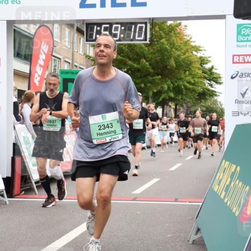 21.09.2025 - PSD Bank Halbmarathon Strokosch-Dieckow http://msf.ph/oto/8921521 21.09.2025 11:58:33 Ziel 1197, 1322, 1610, 1611, 2343, 2637, 2832, 3099, 3314, 3960, 4044 meine-sportfotos.de
