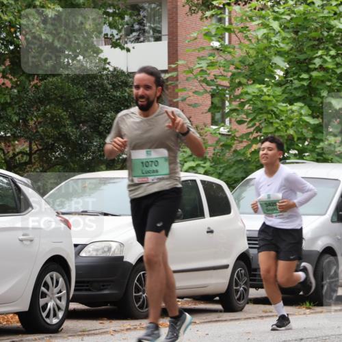 21.09.2025 - PSD Bank Halbmarathon Luisa Fischer http://msf.ph/oto/8921547 21.09.2025 12:05:08 Laufen 1070, 3425, 3418 meine-sportfotos.de