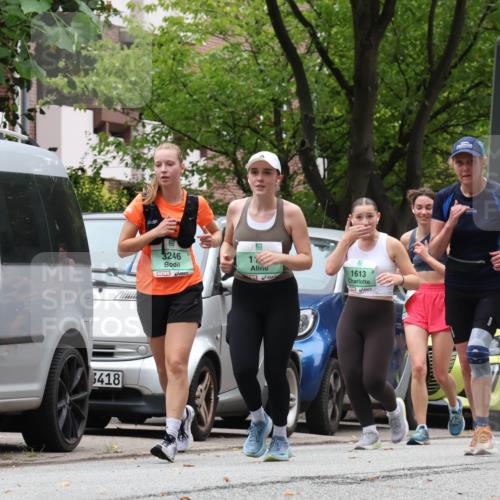 21.09.2025 - PSD Bank Halbmarathon Luisa Fischer http://msf.ph/oto/8921679 21.09.2025 12:06:25 Laufen 3418, 3246, 1613 meine-sportfotos.de