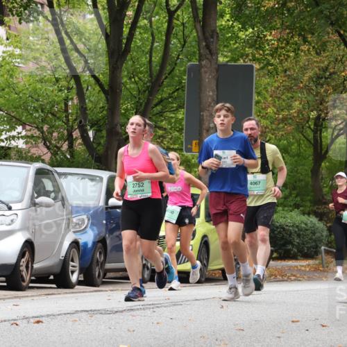 21.09.2025 - PSD Bank Halbmarathon Luisa Fischer http://msf.ph/oto/8921764 21.09.2025 12:06:43 Laufen 3418, 2752, 4030, 399, 4067, 3, 3347, 3672, 3385 meine-sportfotos.de