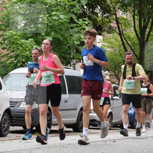 21.09.2025 - PSD Bank Halbmarathon Luisa Fischer http://msf.ph/oto/8921778 21.09.2025 12:06:45 Laufen 350, 2752, 399, 18, 4067, 3124 meine-sportfotos.de