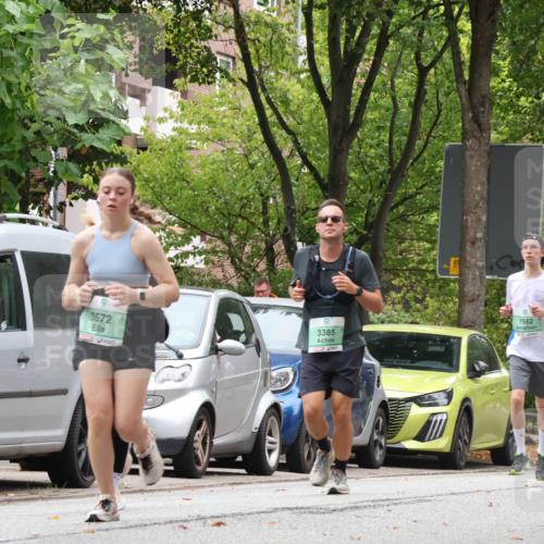 21.09.2025 - PSD Bank Halbmarathon Luisa Fischer http://msf.ph/oto/8921807 21.09.2025 12:06:50 Laufen 3672, 3385, 1552, 1474 meine-sportfotos.de