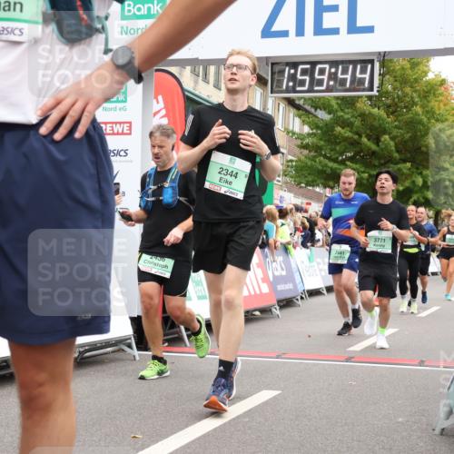 21.09.2025 - PSD Bank Halbmarathon Strokosch-Dieckow http://msf.ph/oto/8921900 21.09.2025 11:59:07 Ziel 1064, 1092, 1093, 1122, 1258, 1531, 2344, 2371, 2436, 2441, 2590, 2594, 2604, 2664, 3542, 3771 meine-sportfotos.de