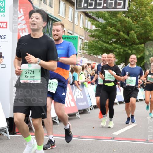 21.09.2025 - PSD Bank Halbmarathon Strokosch-Dieckow http://msf.ph/oto/8921918 21.09.2025 11:59:08 Ziel 1064, 1092, 1093, 1258, 2344, 2371, 2436, 2441, 2540, 2590, 2594, 2604, 2664, 3542, 3771 meine-sportfotos.de