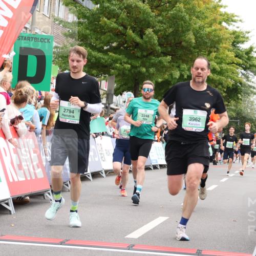 21.09.2025 - PSD Bank Halbmarathon Strokosch-Dieckow http://msf.ph/oto/8922117 21.09.2025 11:59:32 Ziel 1196, 1609, 1648, 2241, 2248, 2325, 2328, 2484, 2602, 2718, 2785, 2794, 2915, 3962 meine-sportfotos.de