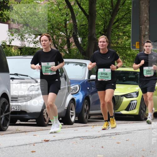 21.09.2025 - PSD Bank Halbmarathon Luisa Fischer http://msf.ph/oto/8922157 21.09.2025 12:08:09 Laufen 3418, 256, 3756, 3494, 3493 meine-sportfotos.de