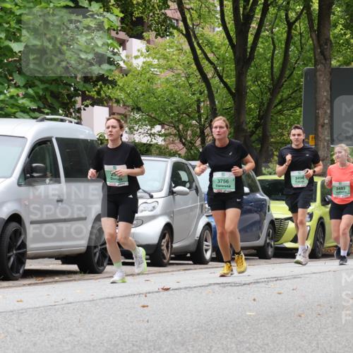 21.09.2025 - PSD Bank Halbmarathon Luisa Fischer http://msf.ph/oto/8922161 21.09.2025 12:08:10 Laufen 25, 3494, 3756, 3493 meine-sportfotos.de