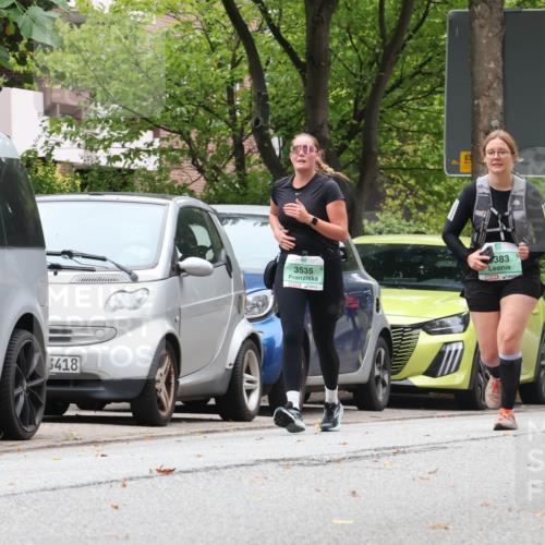21.09.2025 - PSD Bank Halbmarathon Luisa Fischer http://msf.ph/oto/8922209 21.09.2025 12:08:18 Laufen 6418, 3535, 383 meine-sportfotos.de