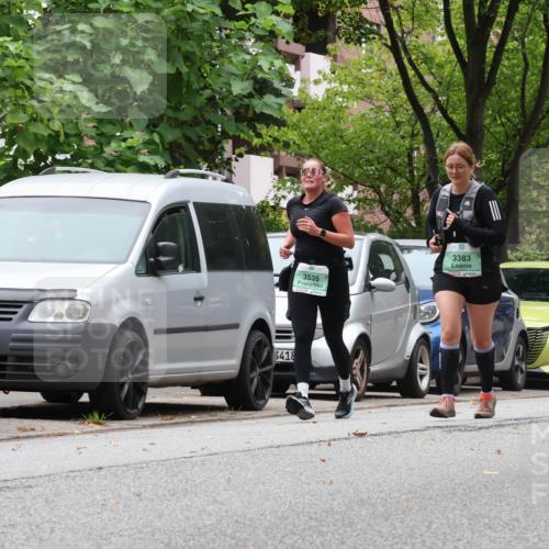 21.09.2025 - PSD Bank Halbmarathon Luisa Fischer http://msf.ph/oto/8922219 21.09.2025 12:08:20 Laufen 3418, 3535, 3383 meine-sportfotos.de