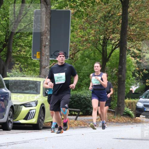 21.09.2025 - PSD Bank Halbmarathon Luisa Fischer http://msf.ph/oto/8922405 21.09.2025 12:09:22 Laufen 3890, 3386, 2956, 3022 meine-sportfotos.de
