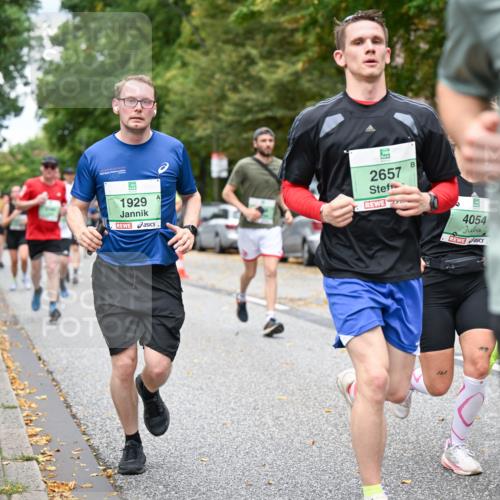 21.09.2025 - PSD Bank Halbmarathon Dr. Thomas Lammeyer http://msf.ph/oto/8922606 21.09.2025 10:42:04 Laufen 1929, 2657, 4054, 122 meine-sportfotos.de