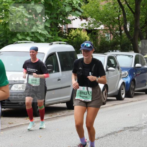 21.09.2025 - PSD Bank Halbmarathon Luisa Fischer http://msf.ph/oto/8922611 21.09.2025 12:10:19 Laufen 1575, 5, 1964, 3654, 3762 meine-sportfotos.de