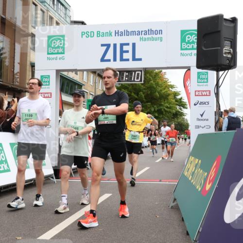 21.09.2025 - PSD Bank Halbmarathon Strokosch-Dieckow http://msf.ph/oto/8922639 21.09.2025 12:00:33 Ziel 1159, 2329, 2373, 2466, 2467, 2473, 2519, 2666, 2697, 2723, 2744, 3046, 3364, 3603, 3984 meine-sportfotos.de