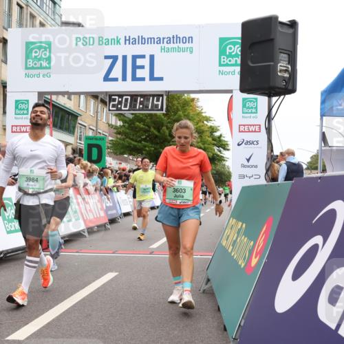 21.09.2025 - PSD Bank Halbmarathon Strokosch-Dieckow http://msf.ph/oto/8922686 21.09.2025 12:00:37 Ziel 1159, 2373, 2473, 2666, 2697, 2699, 2723, 2744, 3046, 3104, 3364, 3603, 3677, 3984 meine-sportfotos.de