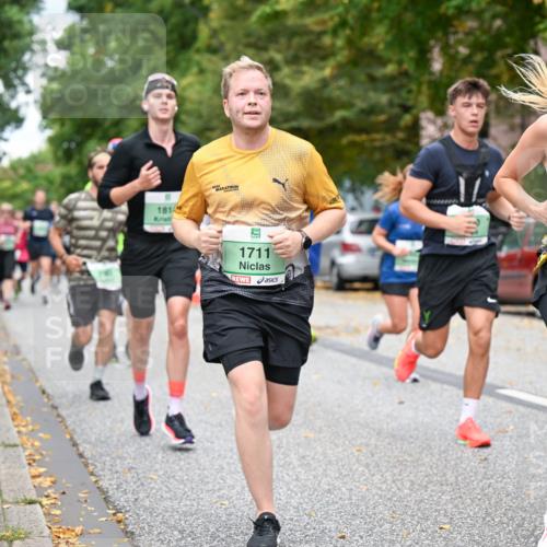 21.09.2025 - PSD Bank Halbmarathon Dr. Thomas Lammeyer http://msf.ph/oto/8922770 21.09.2025 10:42:12 Laufen 181, 1711, 2677 meine-sportfotos.de