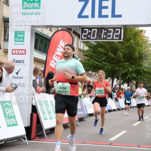 21.09.2025 - PSD Bank Halbmarathon Strokosch-Dieckow http://msf.ph/oto/8922820 21.09.2025 12:00:55 Ziel 1382, 2317, 2388, 2516, 2761, 2803, 3168, 3957 meine-sportfotos.de
