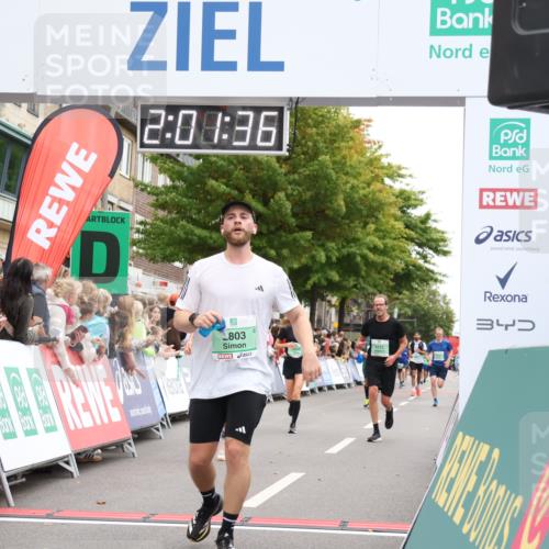 21.09.2025 - PSD Bank Halbmarathon Strokosch-Dieckow http://msf.ph/oto/8922852 21.09.2025 12:00:59 Ziel 1382, 2468, 2481, 2668, 2803, 3168, 3172 meine-sportfotos.de