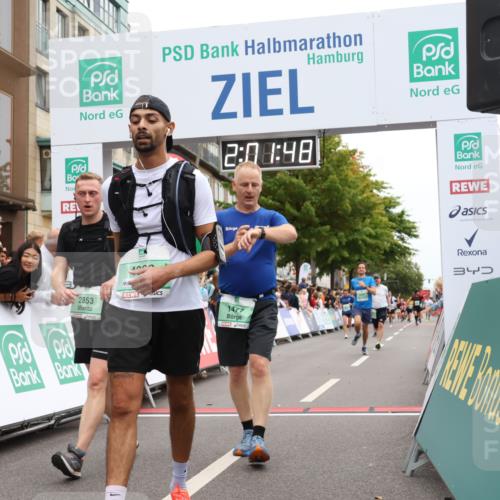 21.09.2025 - PSD Bank Halbmarathon Strokosch-Dieckow http://msf.ph/oto/8922907 21.09.2025 12:01:11 Ziel 1203, 1477, 1764, 2468, 2683, 2853, 2986, 4009 meine-sportfotos.de