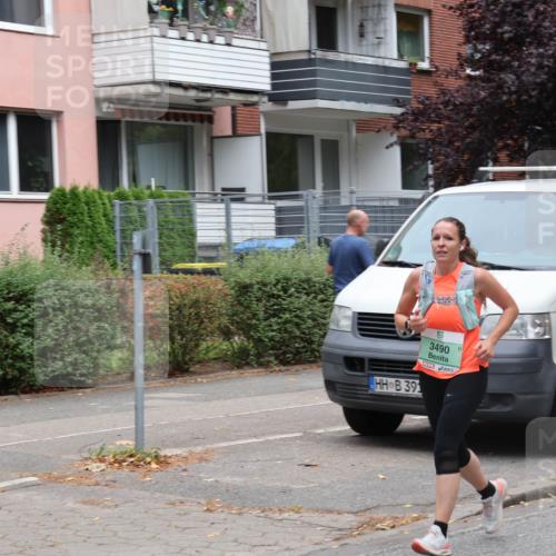 21.09.2025 - PSD Bank Halbmarathon Luisa Fischer http://msf.ph/oto/8922920 21.09.2025 12:14:23 Laufen 3490, 391 meine-sportfotos.de