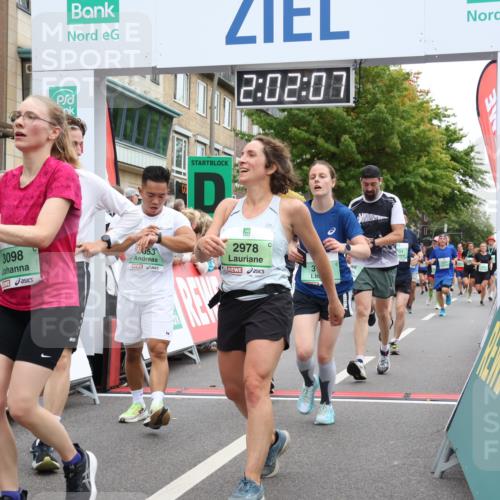 21.09.2025 - PSD Bank Halbmarathon Strokosch-Dieckow http://msf.ph/oto/8923085 21.09.2025 12:01:31 Ziel 1357, 1711, 2597, 2733, 2751, 2978, 3011, 3053, 3083, 3098, 3186, 3964, 4038 meine-sportfotos.de