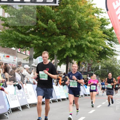 21.09.2025 - PSD Bank Halbmarathon Strokosch-Dieckow http://msf.ph/oto/8923579 21.09.2025 12:02:57 Ziel 2448, 3071, 3114, 3130, 3299 meine-sportfotos.de