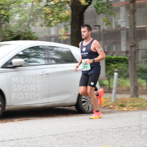 21.09.2025 - PSD Bank Halbmarathon Luisa Fischer http://msf.ph/oto/8923622 21.09.2025 11:10:00 Laufen 1828 meine-sportfotos.de