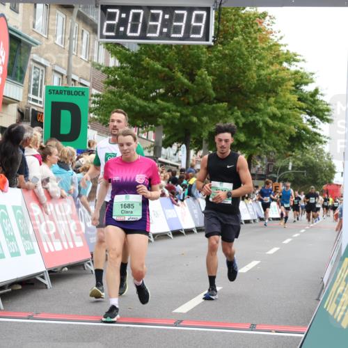 21.09.2025 - PSD Bank Halbmarathon Strokosch-Dieckow http://msf.ph/oto/8923656 21.09.2025 12:03:03 Ziel 1574, 1685, 2448, 3071, 3130, 3299, 3418 meine-sportfotos.de
