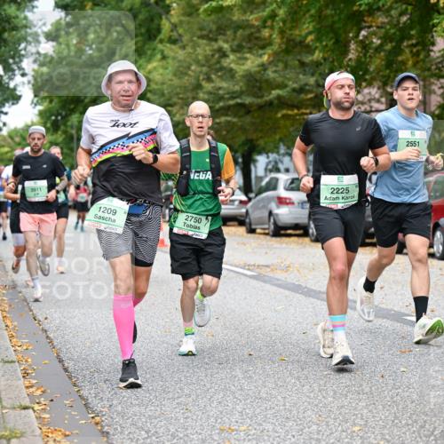 21.09.2025 - PSD Bank Halbmarathon Dr. Thomas Lammeyer http://msf.ph/oto/8923689 21.09.2025 10:43:03 Laufen 3911, 2225, 1209, 2750, 9, 2551 meine-sportfotos.de