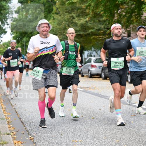 21.09.2025 - PSD Bank Halbmarathon Dr. Thomas Lammeyer http://msf.ph/oto/8923692 21.09.2025 10:43:03 Laufen 3911, 1209, 2750, 2225, 2551 meine-sportfotos.de