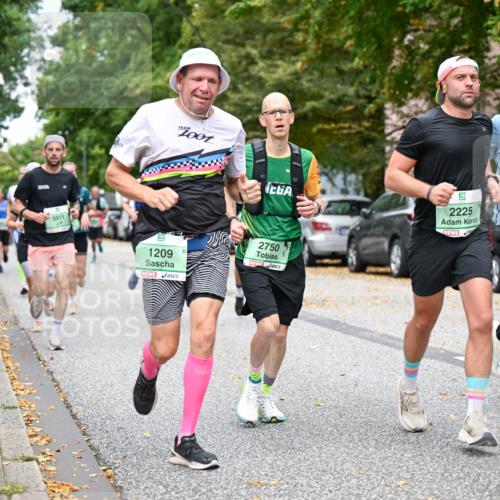 21.09.2025 - PSD Bank Halbmarathon Dr. Thomas Lammeyer http://msf.ph/oto/8923700 21.09.2025 10:43:03 Laufen 3911, 1209, 2225, 2750, 2551 meine-sportfotos.de