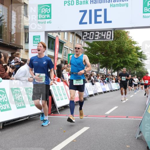 21.09.2025 - PSD Bank Halbmarathon Strokosch-Dieckow http://msf.ph/oto/8923731 21.09.2025 12:03:11 Ziel 1574, 2629, 3418, 3986 meine-sportfotos.de