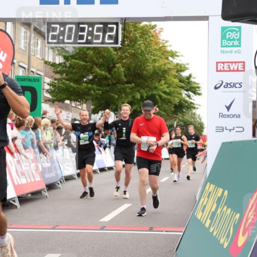 21.09.2025 - PSD Bank Halbmarathon Strokosch-Dieckow http://msf.ph/oto/8923778 21.09.2025 12:03:15 Ziel 1458, 1664, 2629, 3113, 3965, 3986 meine-sportfotos.de