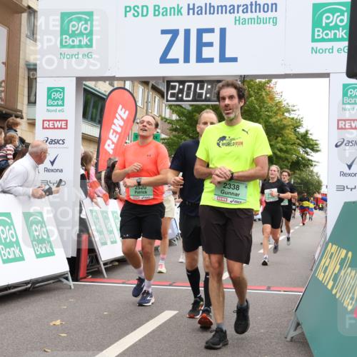 21.09.2025 - PSD Bank Halbmarathon Strokosch-Dieckow http://msf.ph/oto/8923888 21.09.2025 12:03:33 Ziel 2338, 2520, 2565, 2722, 2787, 2798, 2888, 2889, 3189, 3248 meine-sportfotos.de