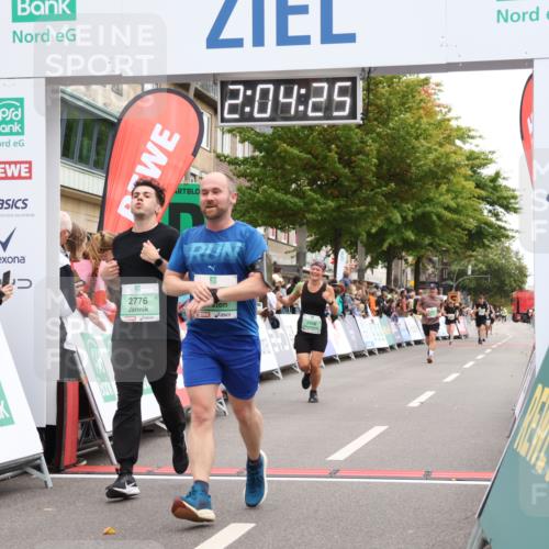 21.09.2025 - PSD Bank Halbmarathon Strokosch-Dieckow http://msf.ph/oto/8924024 21.09.2025 12:03:48 Ziel 1160, 2617, 2776, 2806, 3184, 3213 meine-sportfotos.de