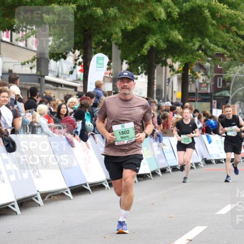 21.09.2025 - PSD Bank Halbmarathon Strokosch-Dieckow http://msf.ph/oto/8924050 21.09.2025 12:03:52 Ziel 1802, 2617, 2776, 2806 meine-sportfotos.de