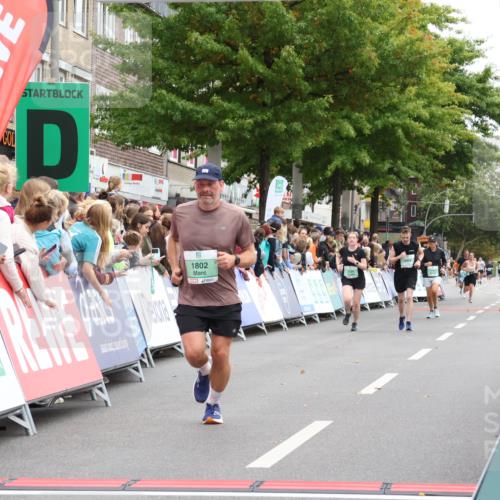 21.09.2025 - PSD Bank Halbmarathon Strokosch-Dieckow http://msf.ph/oto/8924070 21.09.2025 12:03:53 Ziel 1802, 2617, 2776, 2806 meine-sportfotos.de