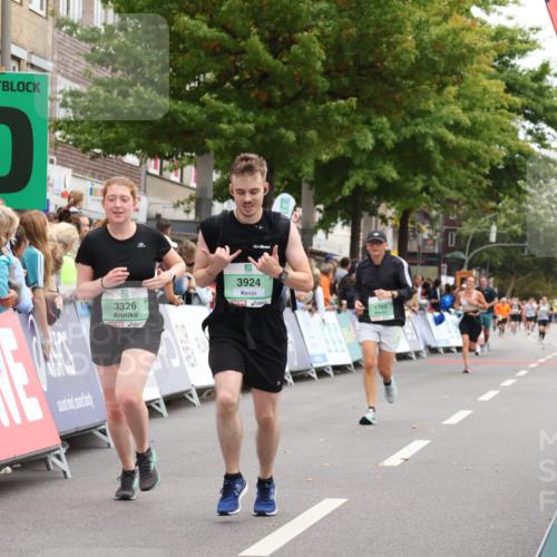 21.09.2025 - PSD Bank Halbmarathon Strokosch-Dieckow http://msf.ph/oto/8924118 21.09.2025 12:03:59 Ziel 1763, 1802, 3326, 3924 meine-sportfotos.de