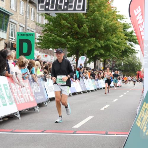 21.09.2025 - PSD Bank Halbmarathon Strokosch-Dieckow http://msf.ph/oto/8924147 21.09.2025 12:04:01 Ziel 1763, 1802, 3326, 3924 meine-sportfotos.de