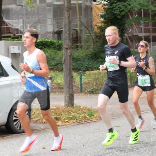 21.09.2025 - PSD Bank Halbmarathon Luisa Fischer http://msf.ph/oto/8924161 21.09.2025 11:14:23 Laufen 18, 1237 meine-sportfotos.de