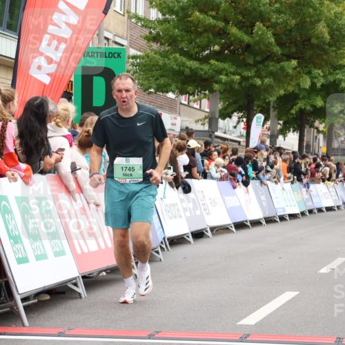21.09.2025 - PSD Bank Halbmarathon Strokosch-Dieckow http://msf.ph/oto/8924241 21.09.2025 12:04:13 Ziel 1567, 1745 meine-sportfotos.de