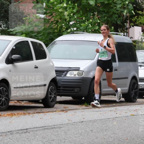 21.09.2025 - PSD Bank Halbmarathon Luisa Fischer http://msf.ph/oto/8924271 21.09.2025 11:16:34 Laufen 1315, 3418 meine-sportfotos.de
